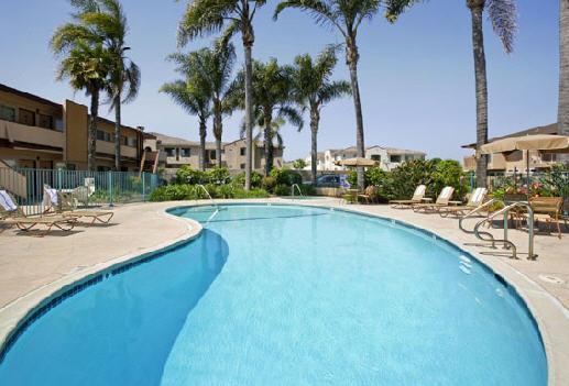Super 8 By Wyndham Oceanside Marty'S Valley Inn Экстерьер фото