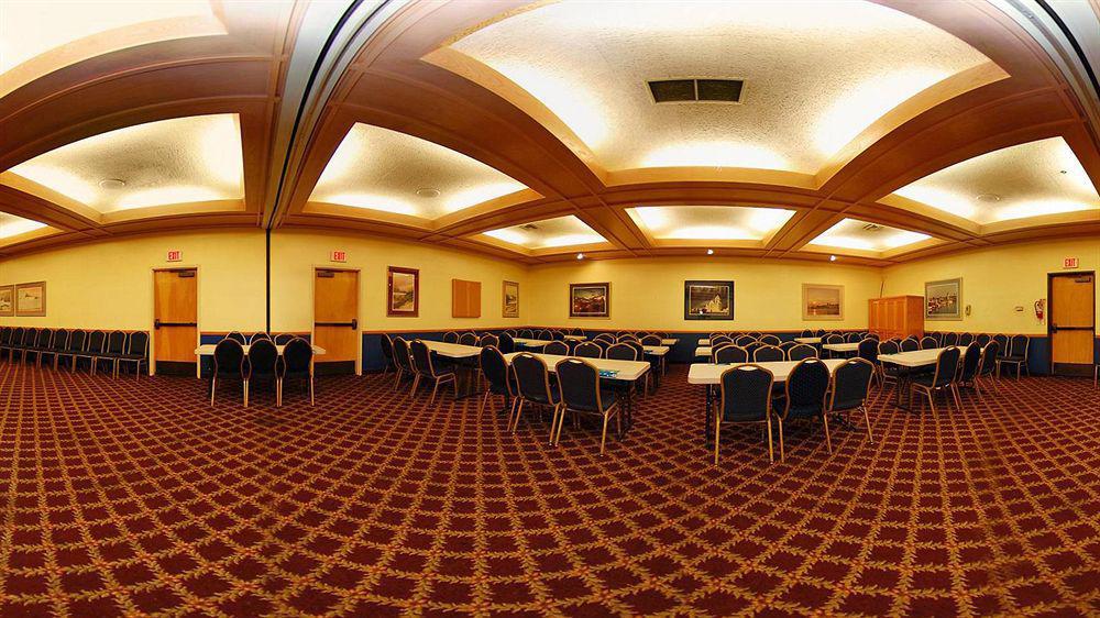 Super 8 By Wyndham Oceanside Marty'S Valley Inn Экстерьер фото